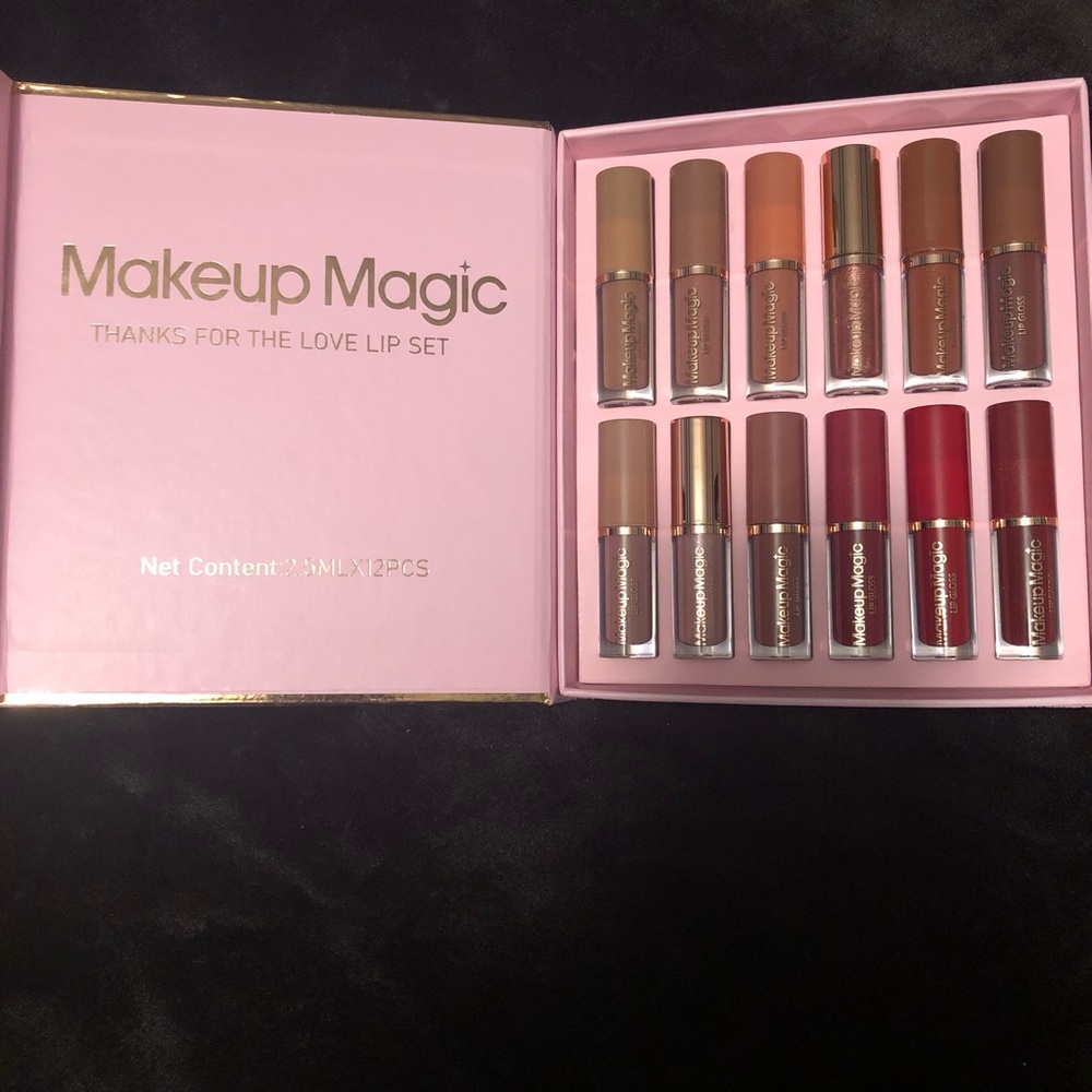 New -12 pc lippies Un-Used , Brand New
